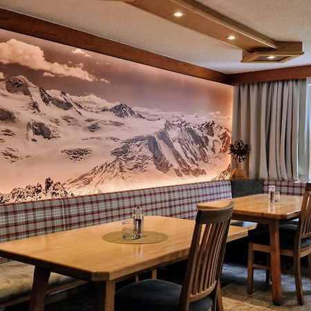 Gasthof Pension Santeler Sankt Leonhard im Pitztal Exteriör bild